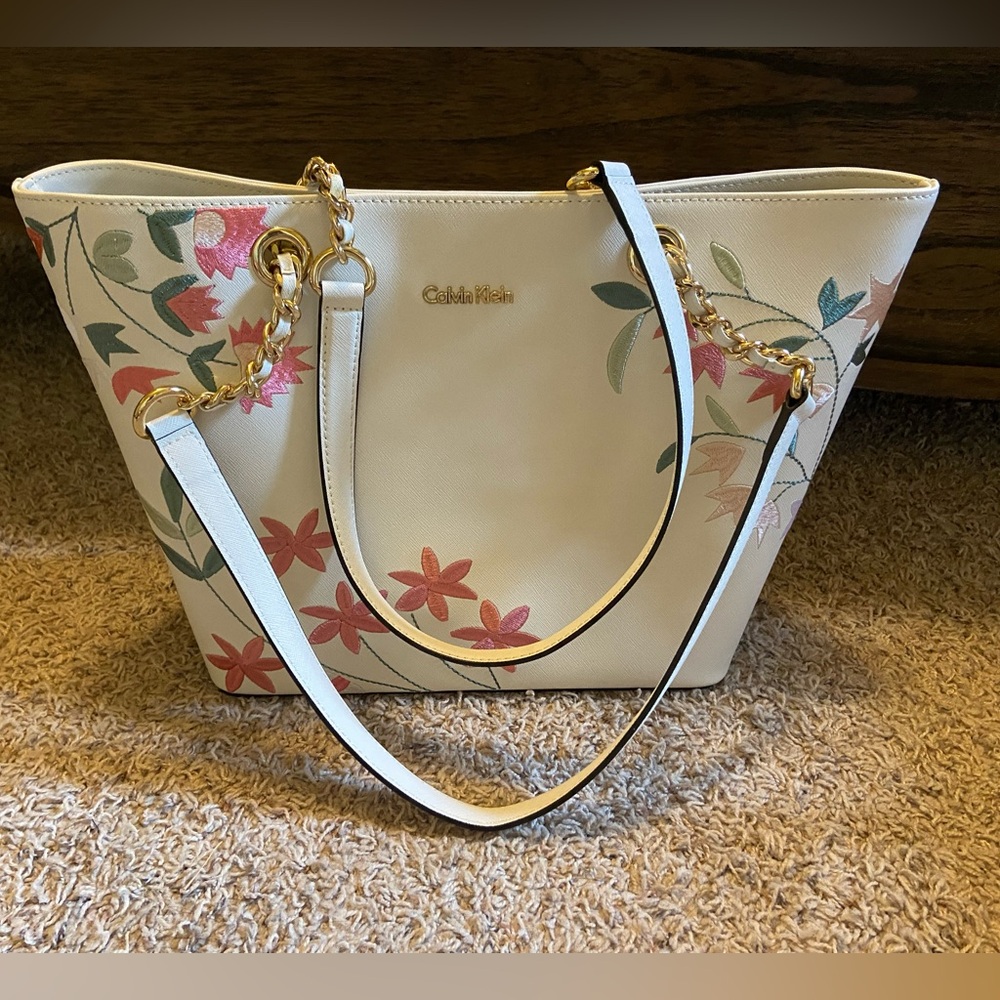 NWOT Calvin Klein Purse